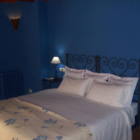 Hotel Les Velles Escoles Les Irles Zewnętrze zdjęcie