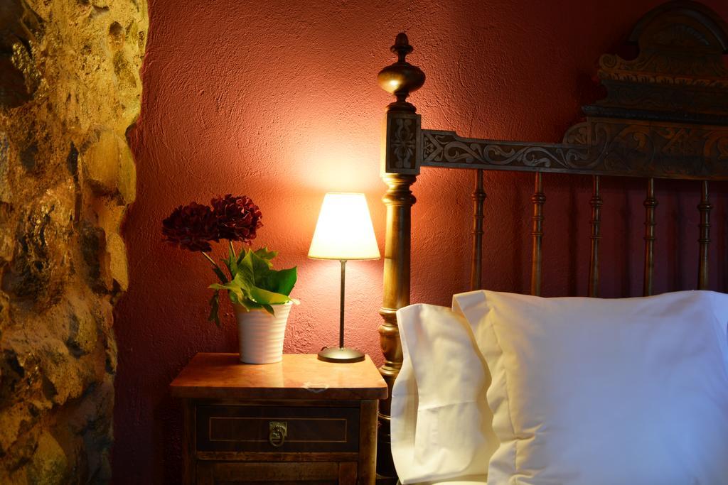 Hotel Les Velles Escoles Les Irles Zewnętrze zdjęcie